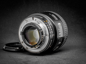 Nikon Nikkor 85mm 1.8D (3 foto / 3)