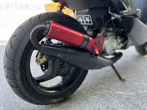 Yamaha Aerox 50cc 2004 (9 foto / 9)