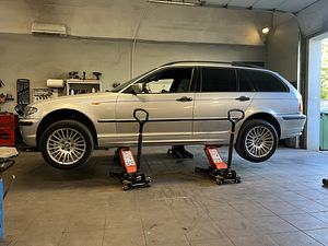BMW 320D 110kw Facelift 2002 (13 foto / 13)