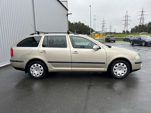 Skoda Octavia 1.9 77kw 2006 (5 foto / 14)