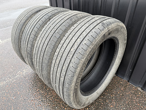 225/60/18 Bridgestone Alenza H/L 33 (3 foto / 4)