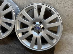 5x108 R17 оригинальные литые диски Volvo (4 фото из 4)