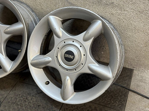 4x100 R16 оригинальные литые диски Mini Cooper (4 фото из 5)