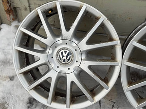 5x112 R17 оригинальные диски VW (5 фото из 6)