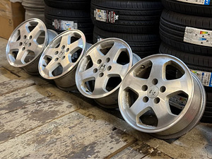 5x114,3 R16 Honda Valuveljed (2 foto / 3)