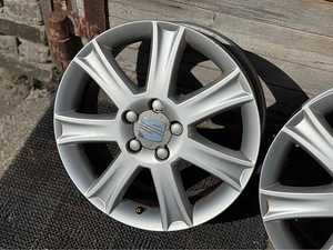 5x112 R17 Seat Оригинал (3 фото из 3)