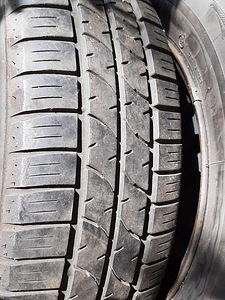 205/65 R15 с дисками. (4 фото из 4)