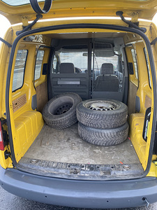 Volkswagen Caddy (6 фото из 7)