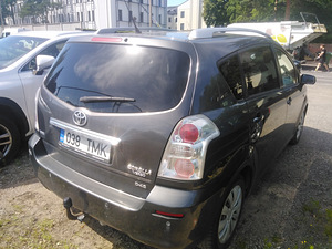 Toyota Corolla Verso 2009 (3 foto / 6)