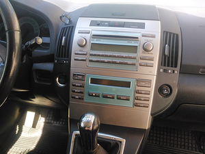 Toyota Corolla Verso 2009 (5 foto / 6)