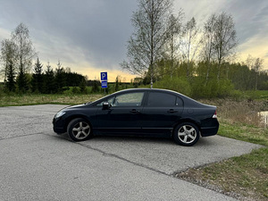 Honda Civic 1.8 бензин 103kw (4 фото из 15)