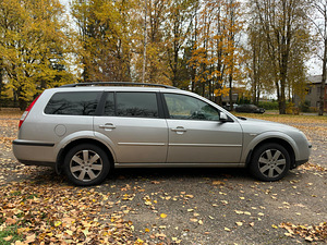 FORD MONDEO TURNIER (3 foto / 12)
