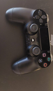 Playstation 4 Pro (3 фото из 5)