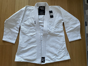 Uus kimono võitluseks (1 foto / 3)