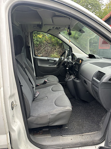 Peugeot expert (11 foto / 11)