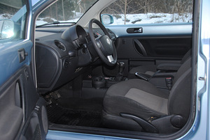 Volkswagen New Beetle Facelift 1.6 75kW (7 foto / 15)