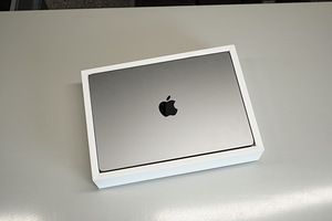 Apple MacBook Pro M1 14.2" 16GB/512GB (2021) RUS (1 фото из 3)