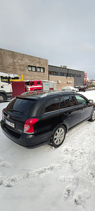 Müüa auto Toyota Avensis (2 foto / 8)
