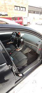 Müüa auto Toyota Avensis (5 foto / 8)