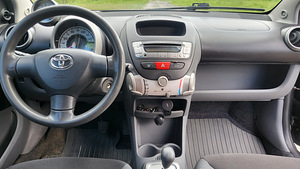 Toyota aygo (11 фото из 15)