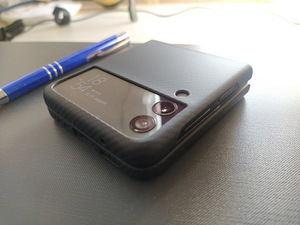 Samsung Z Flip 3 (1 foto / 6)
