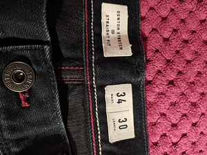 Tommy Hilfiger (2 фото из 4)