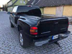 Chevrolet Silverado Stepside Black (2 foto / 5)