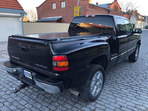 Chevrolet Silverado Stepside Black (3 foto / 5)