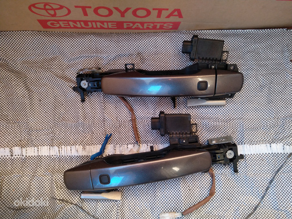 Land Cruiser 200 69210-60100-B1 69217-60120-B1 69201-60040