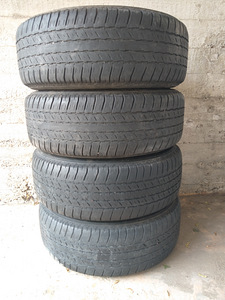 Toyota Hilux Land Cruiser R18 valuveljed rehvidega (4 foto / 8)
