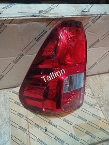 Toyota Hilux tagatuli 81560-0K290 81560-0K291 (1 foto / 1)