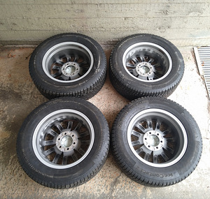Toyota Land Cruiser Hilux R18 valuveljed rehvidega (2 foto / 4)