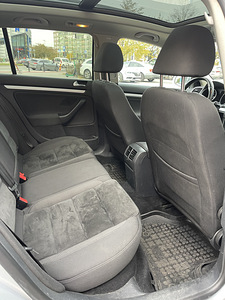 Vw Golf Variant 2.0tdi 103kw DSG6 2011a 230k panorama (6 foto / 9)