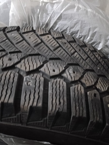 Шины Continental contiicecontact4x4. 265/60/R18 5mm (2 фото из 2)
