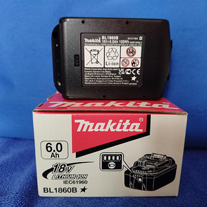 Аккумулятор Makita (8 фото из 10)