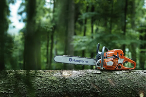 Uus! Mootorsaag! Mootorsaag HUSQVARNA (6 foto / 6)