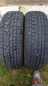 Зимние шины 215/65 R16 (4 фото из 4)