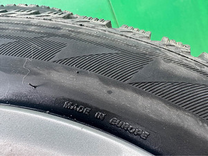 Шипованные шины Bridgestone Noranza 185/60 R15 с дисками Hyu (6 фото из 10)