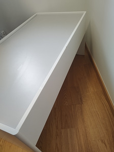 IKEA panipaigaga tegevuslaud "DUNDRA" (4 foto / 7)