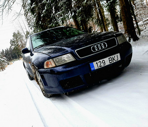 Audi A4 1.9D 81KW AVANT (4 foto / 7)