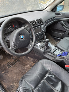 BMW 530d 142kw Manuaal varuosad (3 foto / 3)