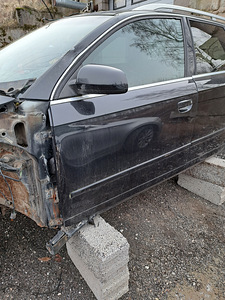 Audi A4 b7 varuosad (6 foto / 10)