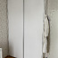 Белый шкаф с раздвижными дверями (фото #1)