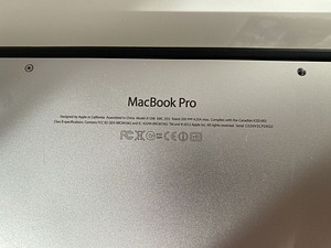 MacBook Retina Pro 2013 (15-inch / i core i7 / 16GB / 500GB) (4 foto / 10)