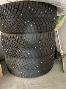 Continental 235/45/R18 naastrehvid 3 tk (5 foto / 5)