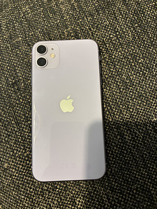 iPhone 11, 64gb, lilla (3 foto / 3)