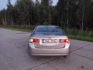 Honda Accord 2008 Elegance 2.0 115 kW (4 foto / 10)