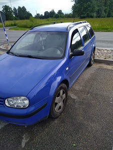 Volkswagen golf 4 (3 foto / 5)
