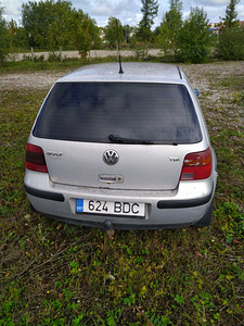 Volkswagen Golf 4 (2 foto / 4)