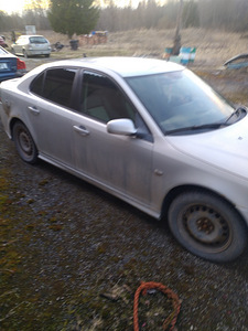 Saab 9-3 (3 foto / 7)